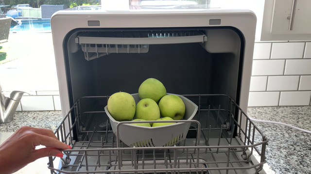 No-plumbing dishwasher? Yes please 🙌
